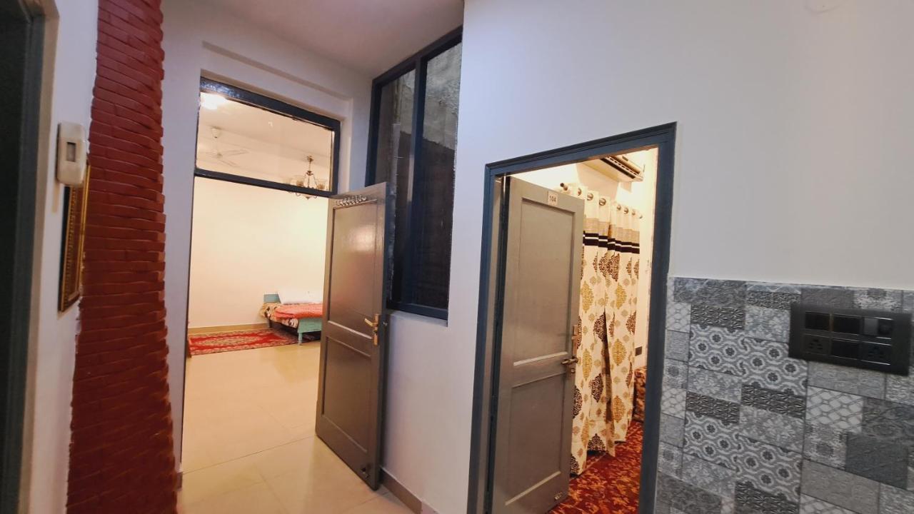 Sufi Khandar Home Stay New Delhi Exterior photo