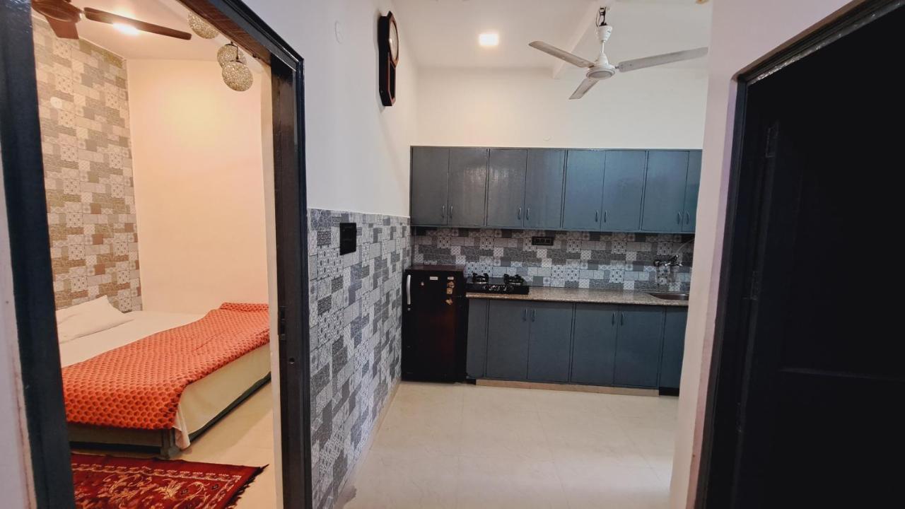Sufi Khandar Home Stay New Delhi Exterior photo